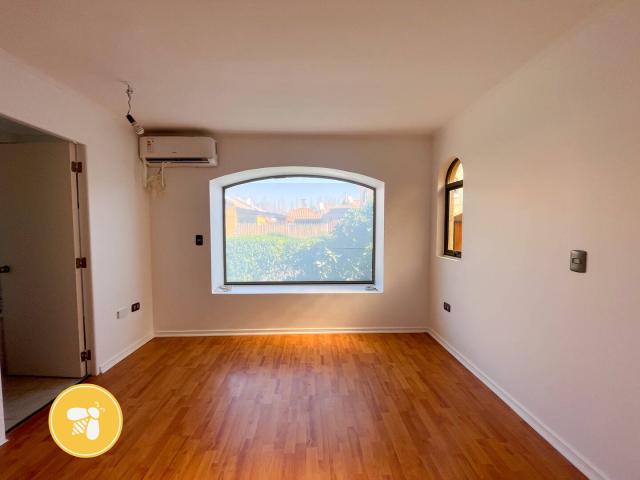 #12 - Casa para Venta en Calle Larga - V - 1