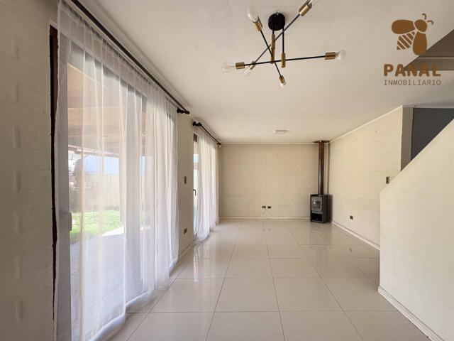 #34 - Casa para Venta en Los Andes - V